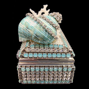 Pacific Opal Shell Cluster Ring Box Featuring Premium Crystal